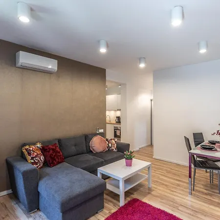 Gems Of - Ruby Unit Apartment Budapest