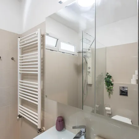 Gems Of - Ruby Unit * Budapeşte