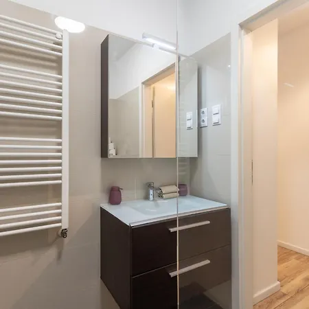 Gems Of - Ruby Unit Budapeşte